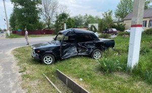 В Измалково водитель «семерки» пострадал в столкновении с грузовиком